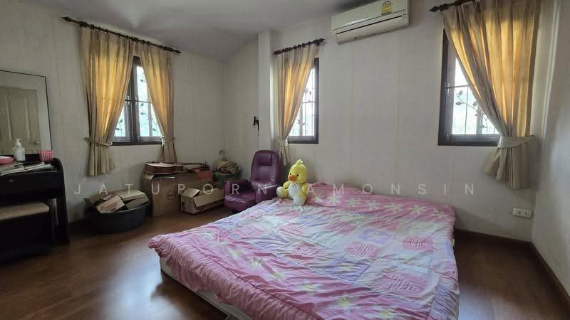 Living Nara Ramkhamhaeng-Suvarnabhumi, Bangkok, Khlong Song Ton Nun, Lat Krabang, Bangkok, 3 Bedrooms, 200 sqm, Single Detached House For Sale, by Jatuporn Amonsin, 500649400 - DDproperty.com