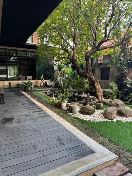 Large 2-story detached house in a prime location at Nak Niwat 41 (Liap Duan - Lat Phrao), Bangkok, นาคนิวาส, Lat Phrao, Bangkok, 4 Bedrooms, 750 sqm, Single Detached House For Sale, by Connex Property, 500649403 - DDproperty.com