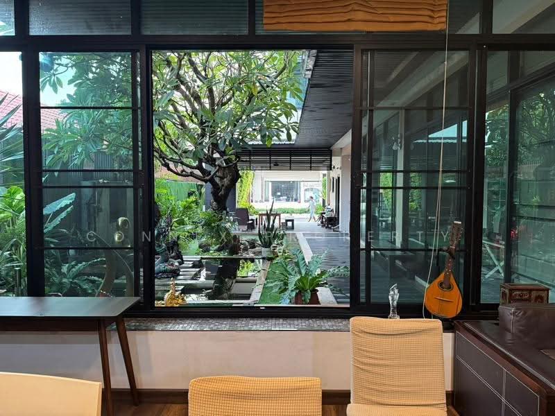 Large 2-story detached house in a prime location at Nak Niwat 41 (Liap Duan - Lat Phrao), Bangkok, นาคนิวาส, Lat Phrao, Bangkok, 4 Bedrooms, 750 sqm, Single Detached House For Sale, by Connex Property, 500649403 - DDproperty.com