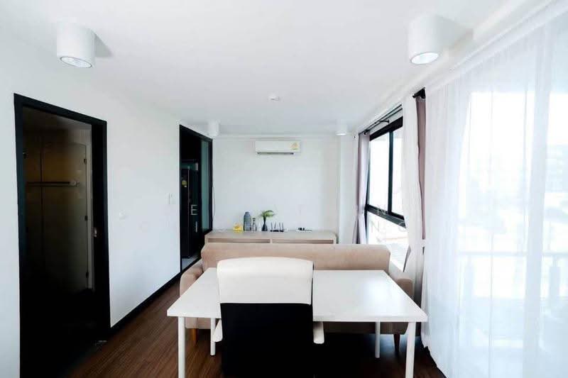 Chateau In Town Ratchada 20-2, Bangkok, รัชดาภิเษก ถนนสุทธิสารวินิจฉัย, Samsen Nok, Huai Khwang, Bangkok, 2 Bedrooms, 50 sqm, Condo For Rent, by Dechatorn Chichaiyang, 500649595 - DDproperty.com