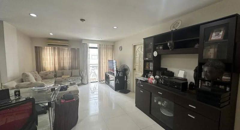 Green Point Silom, Bangkok, 29 Soi Anumanratthanon, Suriyawong, Bang Rak, Bangkok, 2 Bedrooms, 75 sqm, Condo For Sale, by Wanwisa Wannasarn, 500649615 - DDproperty.com