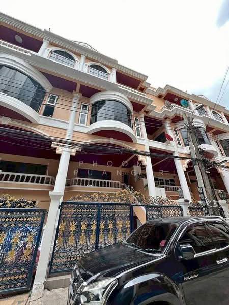 5 BR townhouse, Bangkok, Khlong Tan Nua, Watthana, Bangkok, 5 Bedrooms, 400 sqm, Townhouse For Rent, by Phoom Imruangsri, 500649680 - DDproperty.com