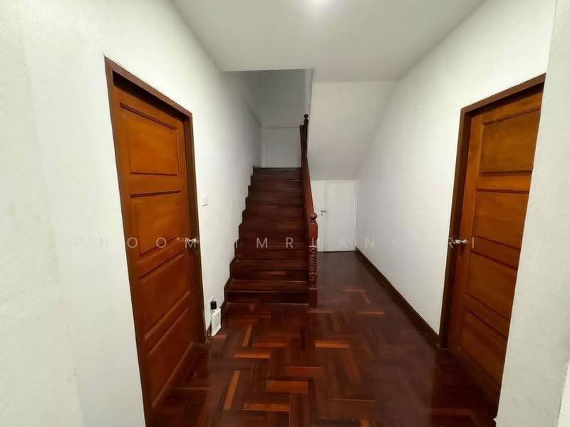 5 BR townhouse, กรุงเทพ, คลองตันเหนือ, วัฒนา, กรุงเทพ, 400 ตร.ม., ทาวน์เฮ้าส์ ให้เช่า, โดย Phoom Imruangsri, 500649680 - DDproperty.com