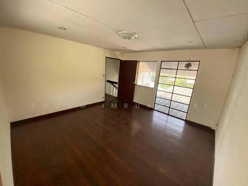 3-BR House, Bangkok, Praborommaharatchawang, Phra Nakhon, Bangkok, 3 Bedrooms, 336 sqm, Single Detached House For Sale, by Phoom Imruangsri, 500649732 - DDproperty.com