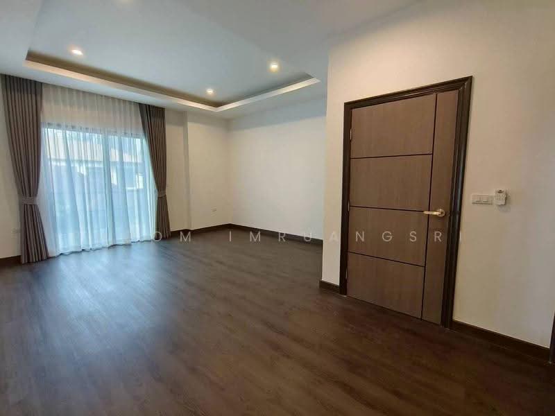 บ้าน 4-ห้องนอน, กรุงเทพ, พระโขนงเหนือ, วัฒนา, กรุงเทพ, 330 ตร.ม., บ้านเดี่ยว ขาย, โดย Phoom Imruangsri, 500649743 - DDproperty.com