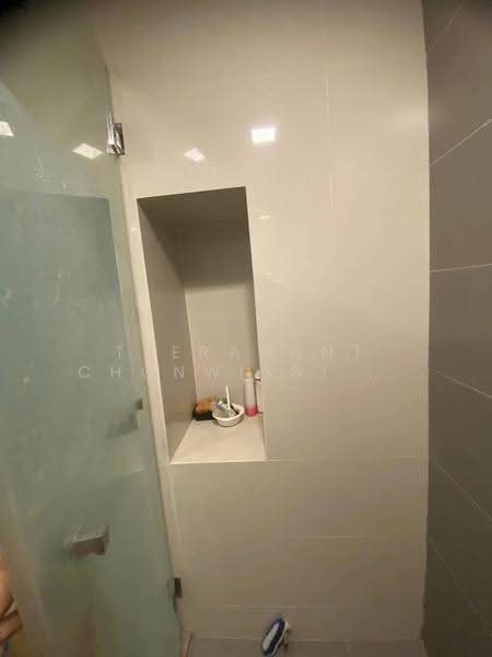 Venio Sukhumvit 10, Bangkok, 10 Sukhumvit, Khlong Toei, Bangkok, 1 Bedroom, 35 sqm, Condo For Rent, by Teeranant Chonwisaikajon, 500649839 - DDproperty.com