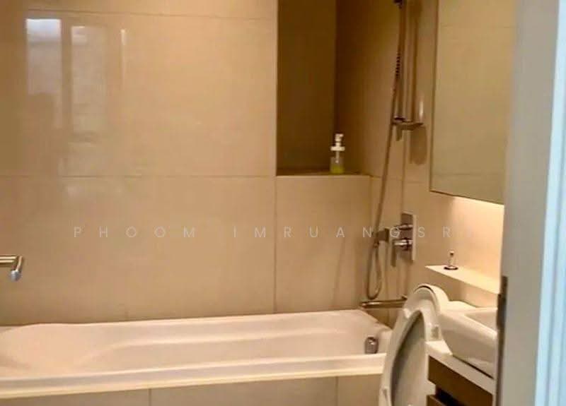 Vtara Sukhumvit 36, Bangkok, 118 Soi Saen Sabai, Phra Kanong, Khlong Toei, Bangkok, 1 Bedroom, 29 sqm, Condo For Rent, by Phoom Imruangsri, 500649844 - DDproperty.com
