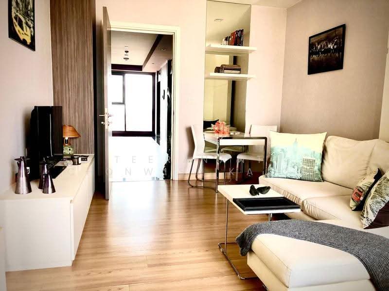 Urbano Absolute Sathon-Taksin, Bangkok, 345 Charoen Nakhon 14/2 Alley, Khlong Ton Sai, Khlong San, Bangkok, Studio, 30 sqm, Condo For Rent, by Teeranant Chonwisaikajon, 500649860 - DDproperty.com