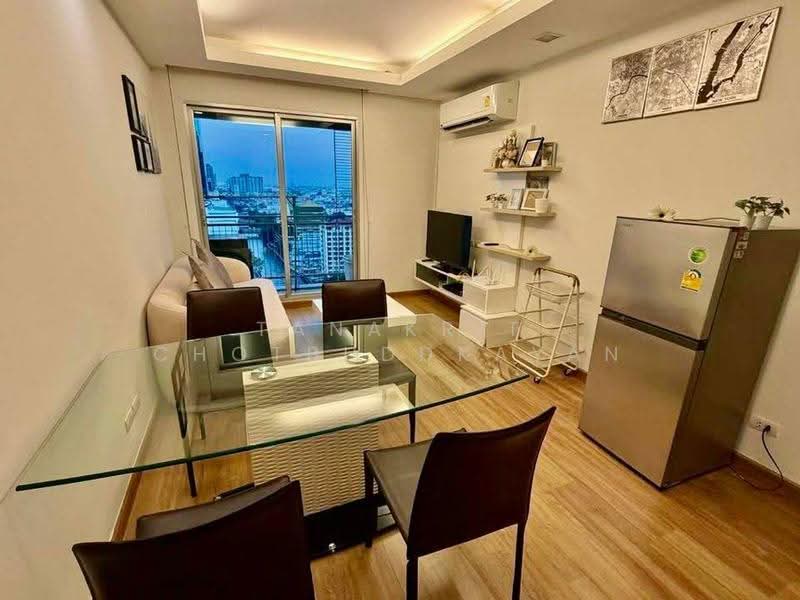 Thru Thonglor, Bangkok, Petchaburi Road, Bang Kapi, Huai Khwang, Bangkok, 2 Bedrooms, 62 sqm, Condo For Rent, by Tanakrit Chotbuddkayan, 500649869 - DDproperty.com