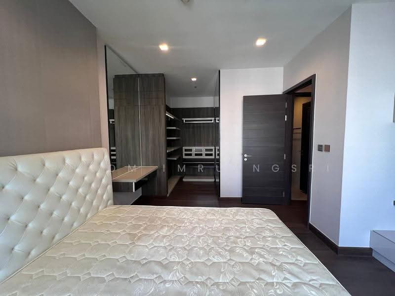 Ivy Ampio, Bangkok, 48 Ratchadaphisek Road, Huai Khwang, Bangkok, 2 Bedrooms, 136 sqm, Condo For Sale, by Phoom Imruangsri, 500649876 - DDproperty.com