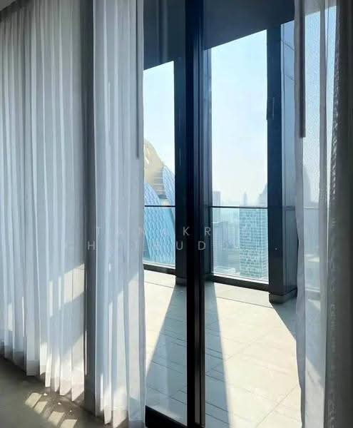 Noble Ploenchit, Bangkok, 1035 Ploenchit Road, Lumphini, Pathum Wan, Bangkok, 3 Bedrooms, 209 sqm, Condo For Rent, by Tanakrit Chotbuddkayan, 500649905 - DDproperty.com