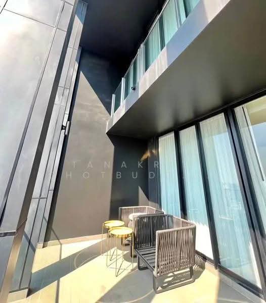 Noble Ploenchit, Bangkok, 1035 Ploenchit Road, Lumphini, Pathum Wan, Bangkok, 3 Bedrooms, 209 sqm, Condo For Rent, by Tanakrit Chotbuddkayan, 500649905 - DDproperty.com