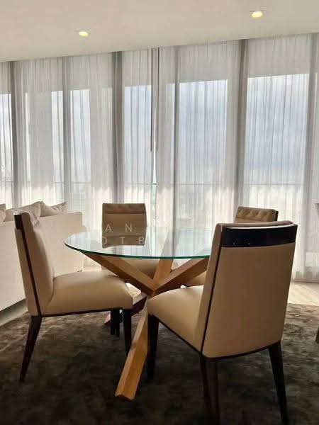 Noble Ploenchit, Bangkok, 1035 Ploenchit Road, Lumphini, Pathum Wan, Bangkok, 3 Bedrooms, 209 sqm, Condo For Rent, by Tanakrit Chotbuddkayan, 500649905 - DDproperty.com