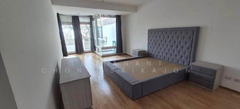The Empire Place, Bangkok, 88 Narathiwatratchanakharin Road, Thung Maha Mek, Sathon, Bangkok, 3 Bedrooms, 371 sqm, Condo For Rent, by Teeranant Chonwisaikajon, 500649970 - DDproperty.com