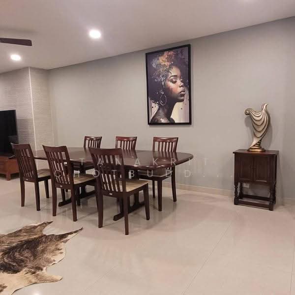 Baan Phrom Phong, Bangkok, Soi Sukhumvit 39, Khlong Tan Nua, Watthana, Bangkok, 2 Bedrooms, 105 sqm, Condo For Rent, by Tanakrit Chotbuddkayan, 500649973 - DDproperty.com