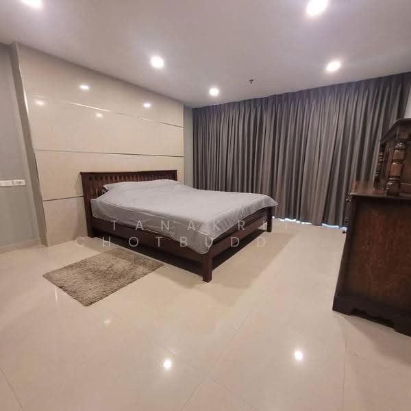 Baan Phrom Phong, Bangkok, Soi Sukhumvit 39, Khlong Tan Nua, Watthana, Bangkok, 2 Bedrooms, 105 sqm, Condo For Rent, by Tanakrit Chotbuddkayan, 500649973 - DDproperty.com