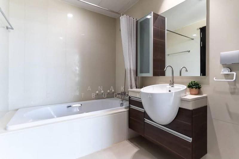 Sky Walk Residences, Bangkok, 1599 Sukhumvit Road, Phra Kanong Nua, Watthana, Bangkok, 1 Bedroom, 54 sqm, Condo For Rent, by Tanakrit Chotbuddkayan, 500649988 - DDproperty.com