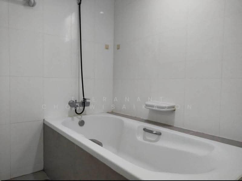 Tai Ping Towers, Bangkok, 582 Soi Sukhumvit 63, Khlong Tan Nua, Watthana, Bangkok, 3 Bedrooms, 130 sqm, Condo For Rent, by Teeranant Chonwisaikajon, 500650021 - DDproperty.com