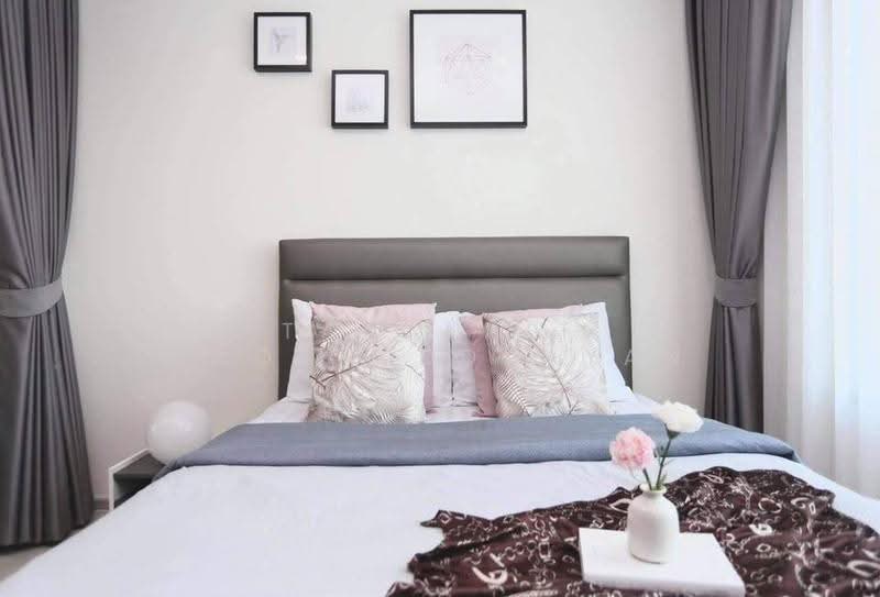 Life Asoke, Bangkok, Asoke-Dindang Road, Bang Kapi, Huai Khwang, Bangkok, 1 Bedroom, 30 sqm, Condo For Rent, by Tanakrit Chotbuddkayan, 500650111 - DDproperty.com