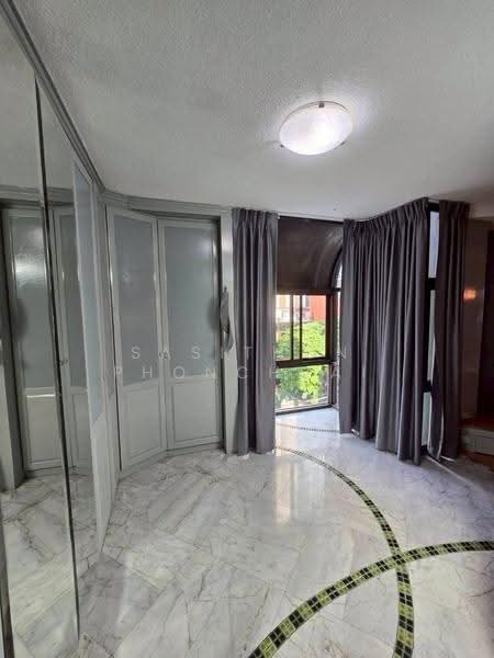 Sithakarn Condominium, Bangkok, 19 22 Chit Lom Alley, Lumphini, Pathum Wan, Bangkok, 2 Bedrooms, 245 sqm, Condo For Rent, by Sasithon Phonchuai, 500650262 - DDproperty.com