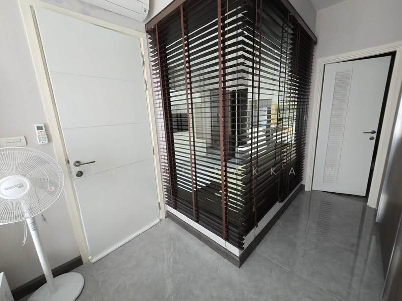 Urbano Absolute Sathon-Taksin, Bangkok, 345 Charoen Nakhon 14/2 Alley, Khlong Ton Sai, Khlong San, Bangkok, 1 Bedroom, 38 sqm, Condo For Sale, by Nutnaree Nakkaew, 500650485 - DDproperty.com