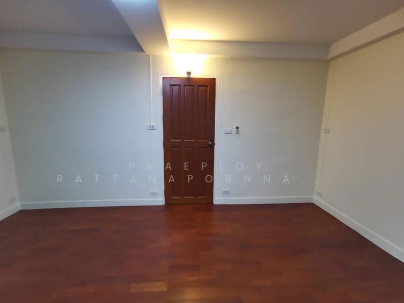 Maneeya Ville, Bangkok, Soi Wachiratham Sathit 12, Bang Chak, Phra Khanong, Bangkok, 4 Bedrooms, 200 sqm, Single Detached House For Rent, by Praeploy Rattanapornnapapatch, 500650492 - DDproperty.com