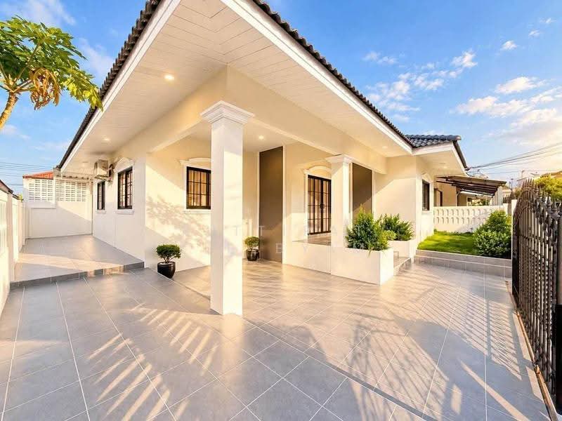 3-BR House, Chon Buri (Pattaya), Nong Pru, Bang Lamung (Pattaya), Chon Buri (Pattaya), 3 Bedrooms, 200 sqm, Single Detached House For Sale, by Puttirat Kleebyam, 500650524 - DDproperty.com