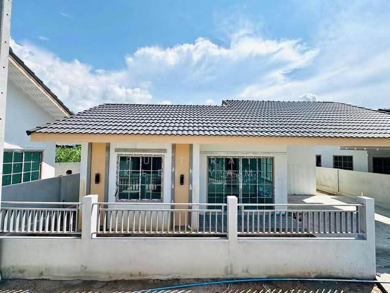 2 BR house, Chon Buri (Pattaya), Surasak, Si Racha, Chon Buri (Pattaya), 2 Bedrooms, 93 sqm, Single Detached House For Sale, by Puttirat Kleebyam, 500650592 - DDproperty.com