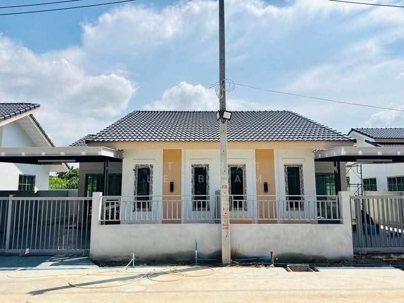 2 BR house, Chon Buri (Pattaya), Surasak, Si Racha, Chon Buri (Pattaya), 2 Bedrooms, 93 sqm, Single Detached House For Sale, by Puttirat Kleebyam, 500650592 - DDproperty.com