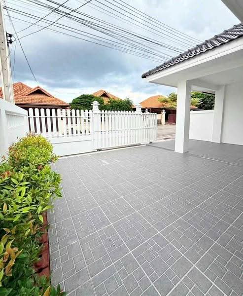 3 BR house, Chon Buri (Pattaya), Nong Pru, Bang Lamung (Pattaya), Chon Buri (Pattaya), 3 Bedrooms, 150 sqm, Single Detached House For Sale, by Puttirat Kleebyam, 500650633 - DDproperty.com