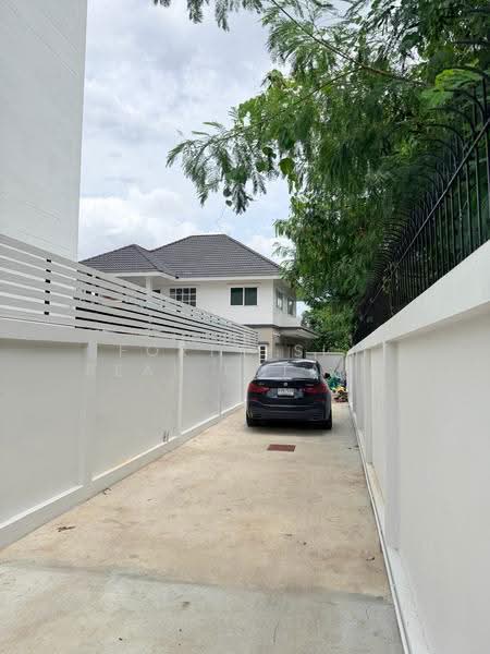 ขาย บ้านเดี่ยวรีโนเวทใหม่ พร้อมเข้าอยู่ บนที่ดิน 120 ตร.ว., กรุงเทพ, หนองบอน, ประเวศ, กรุงเทพ, 230 ตร.ม., บ้านเดี่ยว ขาย, โดย Forty-Six Real Estate Group, 500650642 - DDproperty.com
