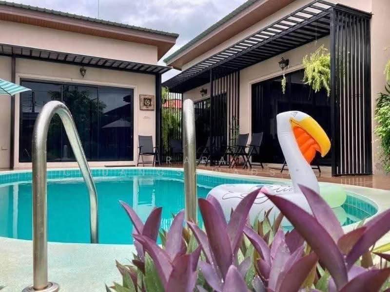 5 BR house, Prachuap Khiri Khan, Hua Hin, Prachuap Khiri Khan, 5 Bedrooms, 198 sqm, Single Detached House For Rent, by Jirapat Chuangsawadsak, 500650700 - DDproperty.com