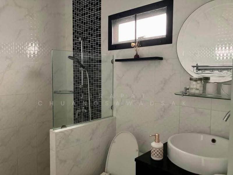 5 BR house, Prachuap Khiri Khan, Hua Hin, Prachuap Khiri Khan, 5 Bedrooms, 198 sqm, Single Detached House For Rent, by Jirapat Chuangsawadsak, 500650700 - DDproperty.com