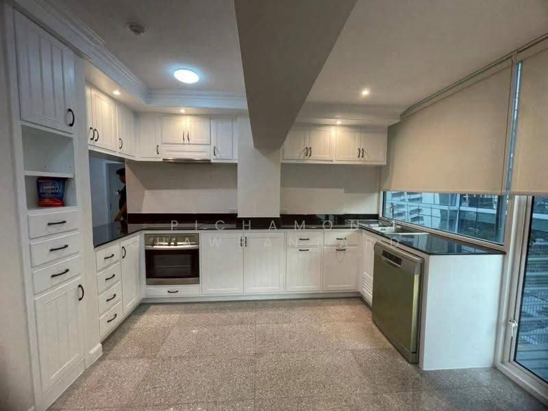 Sithakarn Condominium, Bangkok, 19 22 Chit Lom Alley, Lumphini, Pathum Wan, Bangkok, 3 Bedrooms, 245 sqm, Condo For Rent, by Pichamon Chawbantard, 500650820 - DDproperty.com