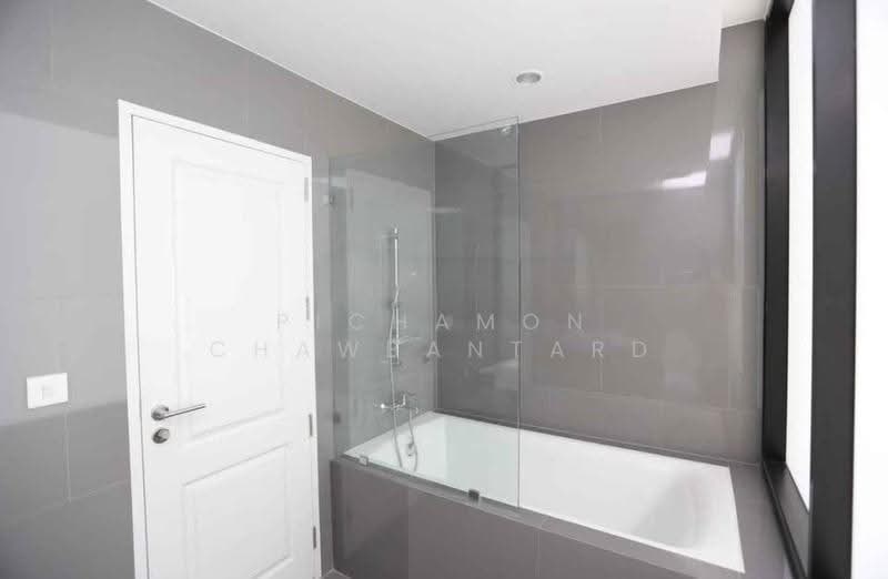 Noble Revo Silom, Bangkok, 88  Soi Surasak Surasak Road, Silom, Bang Rak, Bangkok, 2 Bedrooms, 66 sqm, Condo For Rent, by Pichamon Chawbantard, 500650870 - DDproperty.com