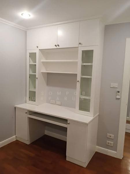 Top View Tower, Bangkok, Soi Sukhumvit 59, Khlong Tan Nua, Watthana, Bangkok, 3 Bedrooms, 151 sqm, Condo For Rent, by Sompob Buaparungsri, 500651038 - DDproperty.com