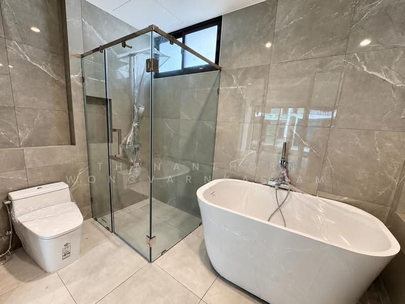 Nirvana Define Ekkamai Ramintra, Bangkok, สุคนธสวัสดิ์ 19, Lat Phrao, Bangkok, 3 Bedrooms, 203 sqm, Townhouse For Sale, by Thananthorn Wongvarnkaseam, 500651051 - DDproperty.com