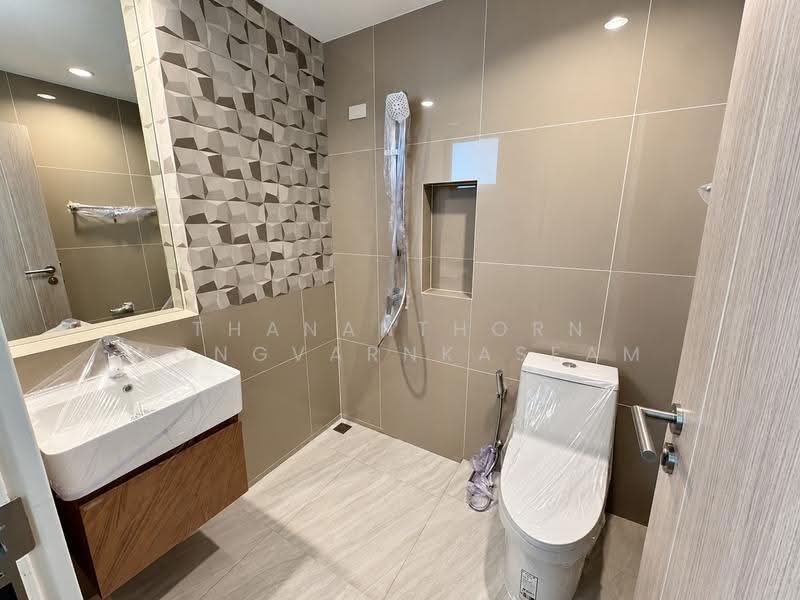 Nirvana Define Ekkamai Ramintra, Bangkok, สุคนธสวัสดิ์ 19, Lat Phrao, Bangkok, 3 Bedrooms, 203 sqm, Townhouse For Sale, by Thananthorn Wongvarnkaseam, 500651051 - DDproperty.com