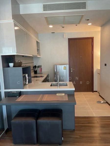 Wyne Sukhumvit, Bangkok, 1120 Sukhumvit Road, Phra Kanong, Khlong Toei, Bangkok, 1 Bedroom, 32 sqm, Condo For Rent, by Pichamon Chawbantard, 500651074 - DDproperty.com