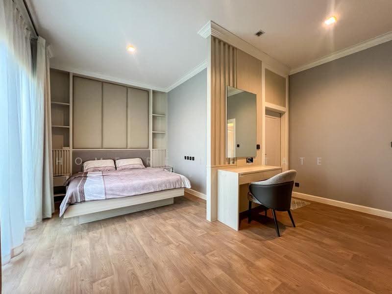 Grand Bangkok Boulevard Krungthepkritha, Bangkok, Srinakarin-Romklao Road, Khlong Sam Prawet, Lat Krabang, Bangkok, 5 Bedrooms, 604 sqm, Single Detached House For Rent, by HOME Real Estate Service, 500651139 - DDproperty.com