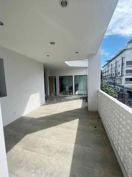 Office Building for rent near Night Bazaar, Chiang Mai Rental Price: 59,000 THB / month No.1H711, Chiang Mai, Chang Klan, Muang Chiang Mai, Chiang Mai, , 160 sqm, Office Space For Rent, by Baandeedee Chiangmai, 500651256 - DDproperty.com