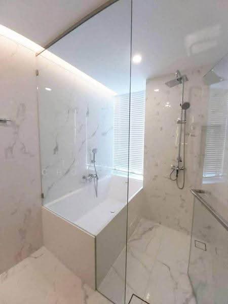 Siamese Exclusive Queens, Bangkok, 388 Phai Singto Alley, Khlong Toei, Bangkok, 2 Bedrooms, 75 sqm, Condo For Rent, by Tanakrit Chotbuddkayan, 500651315 - DDproperty.com