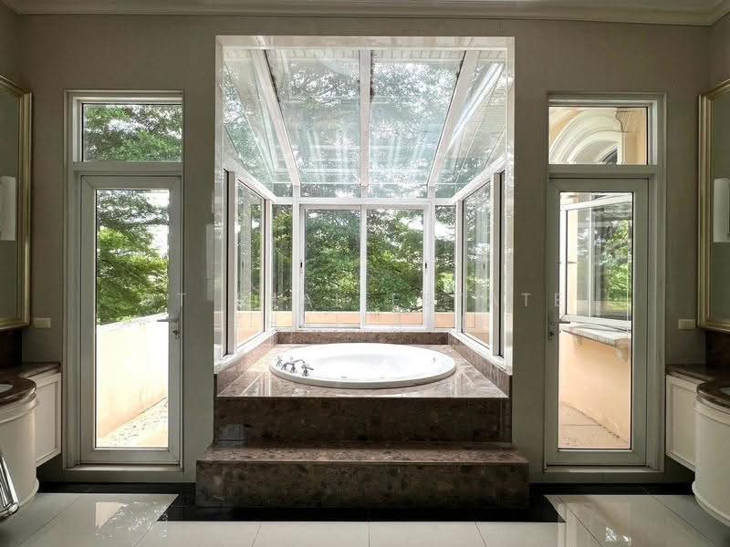 The Royal Residence, Bangkok, Prasert - Manukitch Road, Chorake Bua, Lat Phrao, Bangkok, 5 Bedrooms, 910 sqm, Single Detached House For Sale, by GT Real Estate Thailand, 500651318 - DDproperty.com