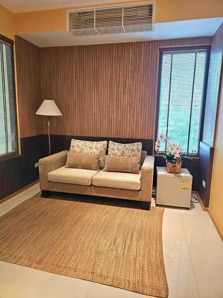 The Emporio Place, Bangkok, 93 Soi Sukhumvit 24, Sukhumvit Road, Khong Tan, Khlong Toei, Bangkok, 2 Bedrooms, 135 sqm, Condo For Rent, by GT Real Estate Thailand, 500651460 - DDproperty.com