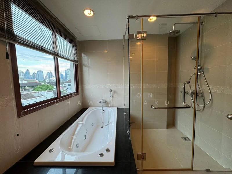 The Crest Ruamrudee, Bangkok, Soi Ruamrudee 2, Witthayu Road, Lumphini, Pathum Wan, Bangkok, 3 Bedrooms, 192 sqm, Condo For Rent, by Pichamon Chawbantard, 500651653 - DDproperty.com