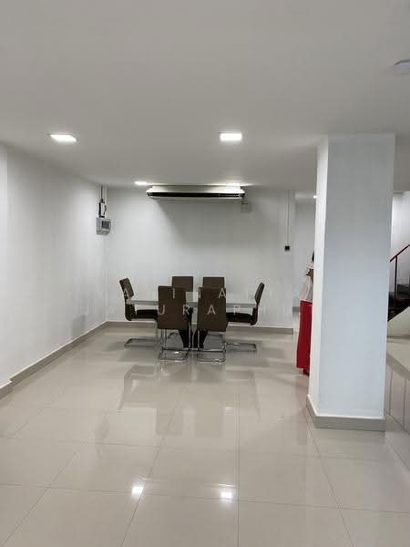 Townhouse in Phrom Phong, Bangkok, Khong Tan, Khlong Toei, Bangkok, 3 Bedrooms, 170 sqm, Townhouse For Rent, by Yaninatta Jaturaphut, 500651697 - DDproperty.com