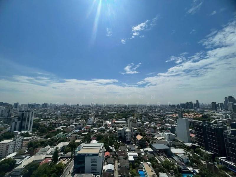 Maru Ekkamai 2, Bangkok, 70-5 Sukhumvit 63 Road, Phra Kanong Nua, Watthana, Bangkok, 1 Bedroom, 30 sqm, Condo For Rent, by Pichamon Chawbantard, 500651715 - DDproperty.com