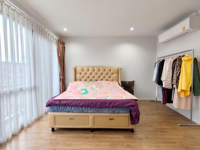 Baan Klang Muang Ladprao-Serithai, Bangkok, 8-2 Soi Serithai 52, Khan Na Yao, Bangkok, 3 Bedrooms, 152 sqm, Townhouse For Sale, by จิระเมศร์ วราสิทธิ์สิริ, 500651750 - DDproperty.com
