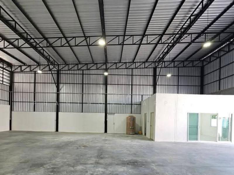 Warehouse for rent in On Nut 65, Prawet, including an office and ready for immediate use., Bangkok, Prawet, Bangkok, , 300 sqm, Warehouse/Factory For Rent, by Tida phanthonglarptawee, 500651751 - DDproperty.com