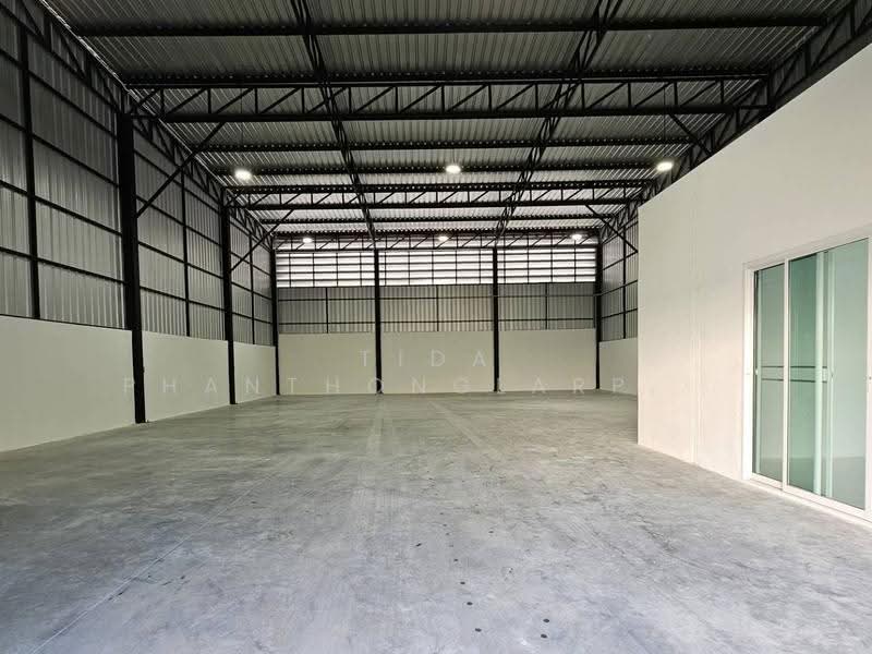 Warehouse for rent in On Nut 65, Prawet, including an office and ready for immediate use., Bangkok, Prawet, Bangkok, , 300 sqm, Warehouse/Factory For Rent, by Tida phanthonglarptawee, 500651751 - DDproperty.com